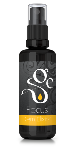 Focus aromatherapy spray with essential oils and gemstones, frontside of bottle